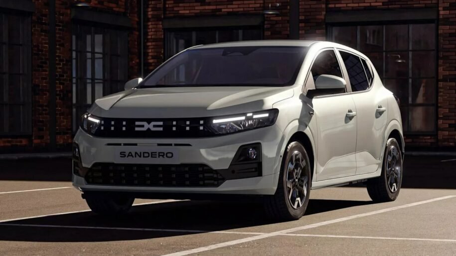 Dacia Sandero supera Toyota Corolla na Espanha e gera polêmica entre fãs