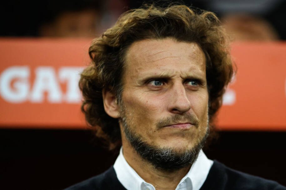 Diego Forlán assume seleção uruguaia após eliminação na Copa de 2026