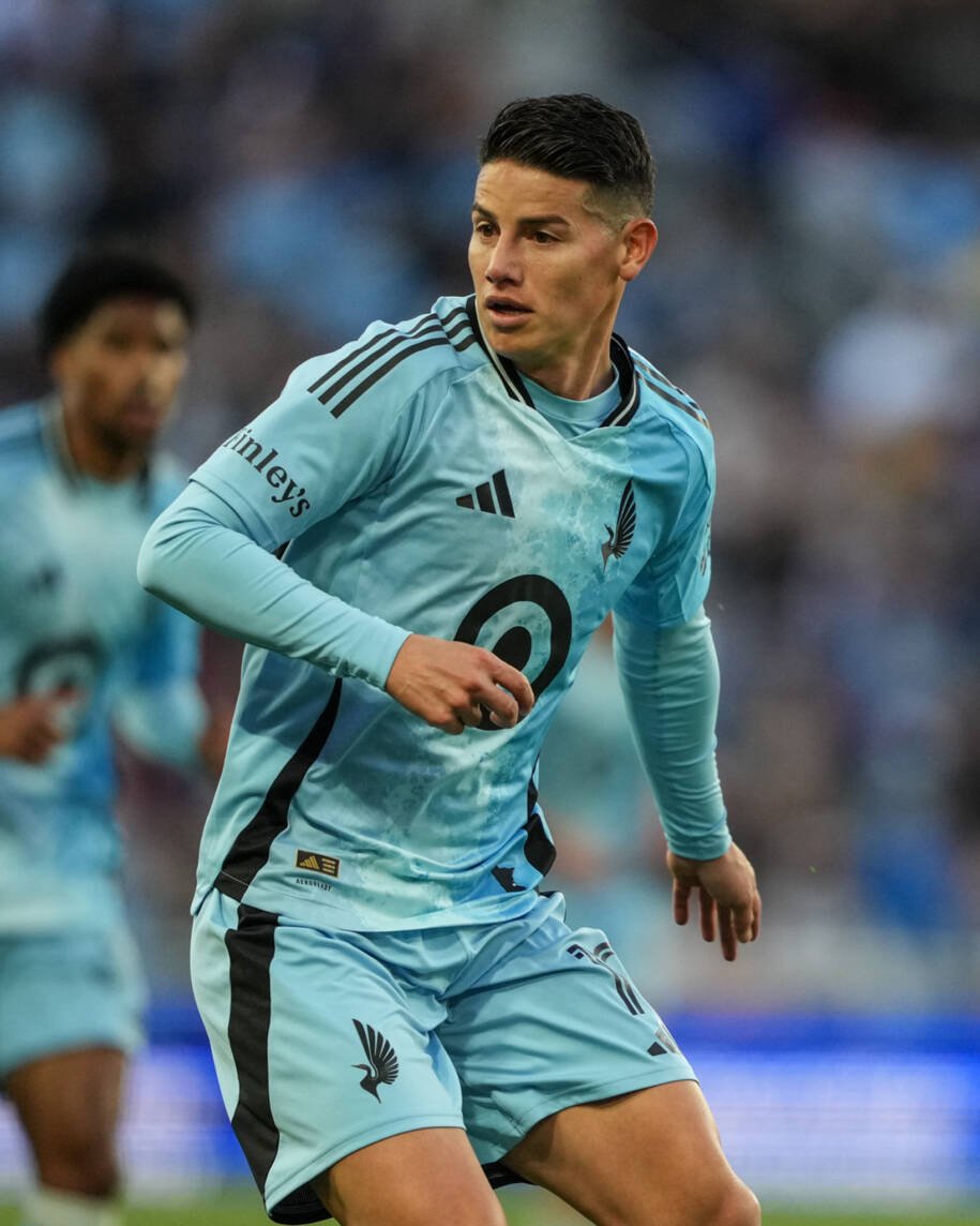 Dusan Vlahovic e Jadon Sancho estão livres e podem mudar seu futuro no futebol!