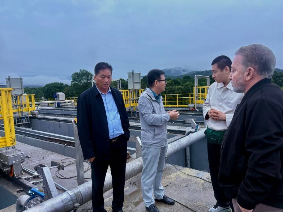 Empresários chineses visitam ETE Nova Esperança e buscam parcerias em Balneário Camboriú