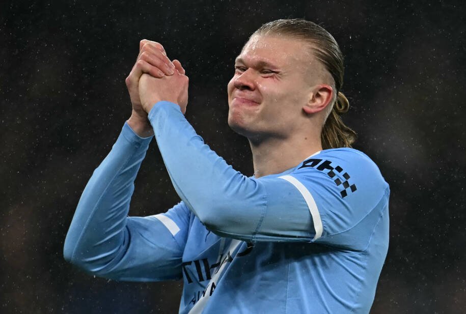Erling Haaland conquista quatro recordes e se torna ícone no futebol mundial