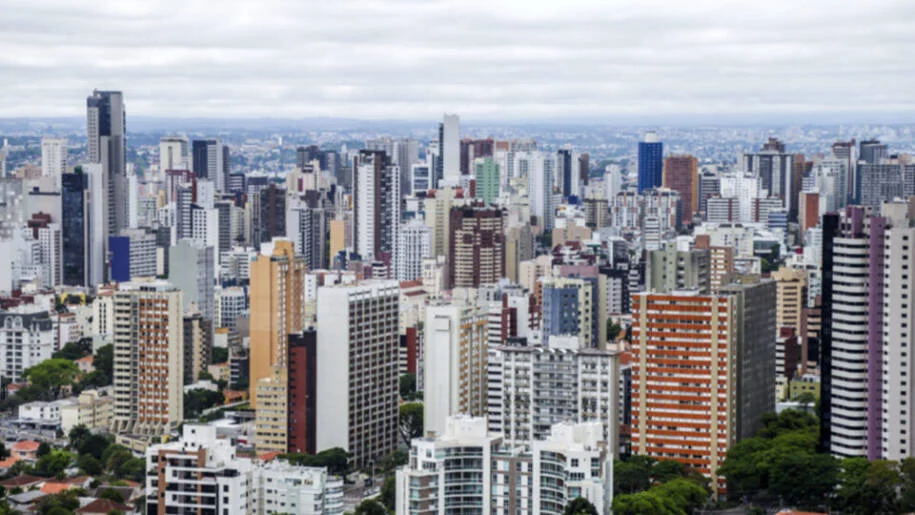 Famílias aceleram doação de bens para escapar de novo imposto sobre herança