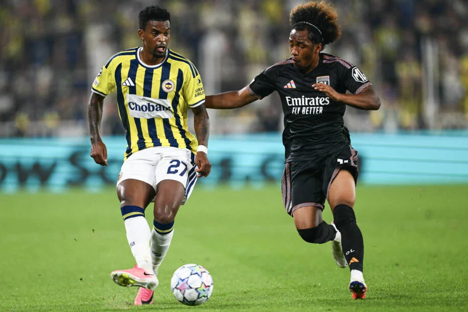 Fenerbahçe e Lyon empatam em Istambul e mantêm disputa acirrada pela Liga dos Campeões