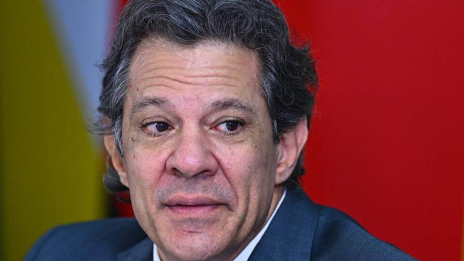 Fernando Haddad denuncia PM por intimidação, mas vídeo revela contradição