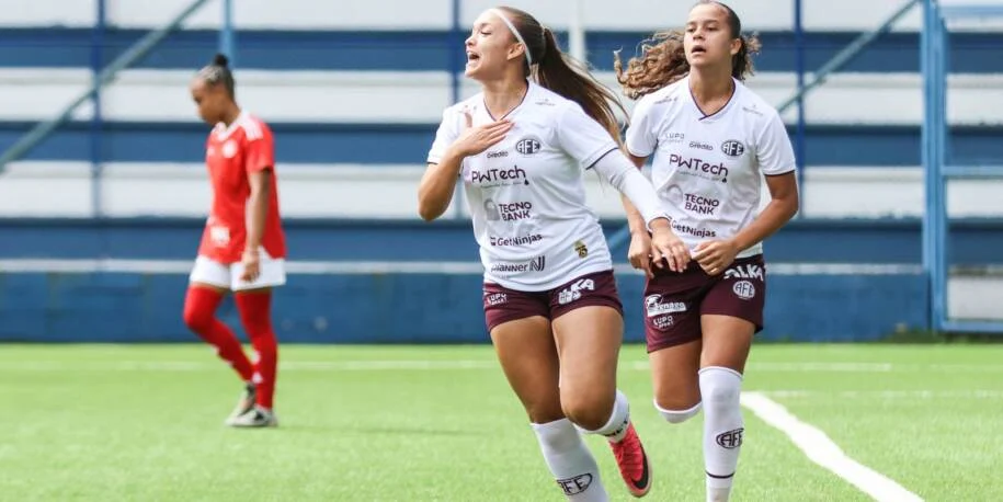Ferroviária conquista título sub-17 feminina após vitória emocionante em Porto Alegre