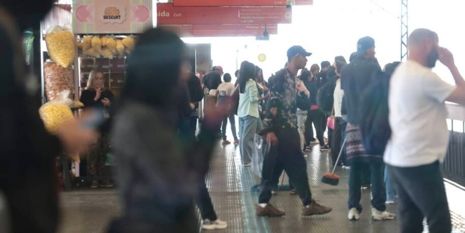 Ferroviários da CPTM mantêm greve após privatização e falta de diálogo com governo