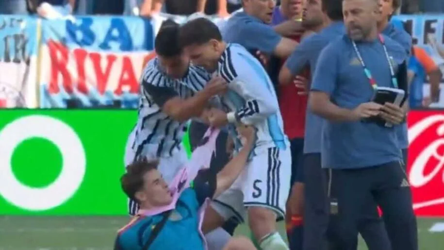 Fifa pune Argentina: Paredes e Molina suspensos após confusão na Copa