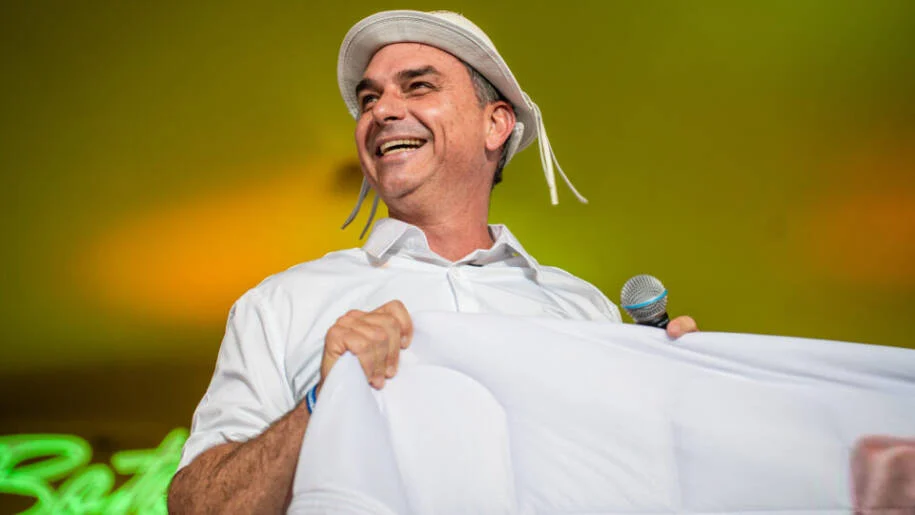 Flávio Bolsonaro busca ampliar votação no Nordeste após derrota para Lula