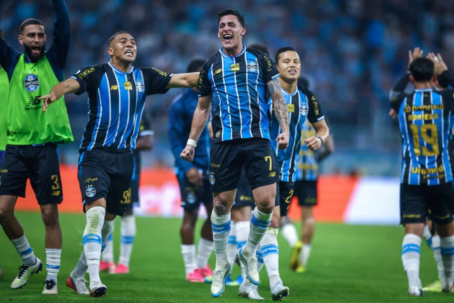 Grêmio avança às quartas da Copa do Brasil após vitória sobre Mirassol
