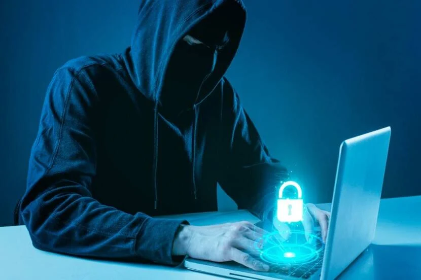 Grupo de hackers Aur0ra ataca empresas com IA da SpaceX e gera alerta global