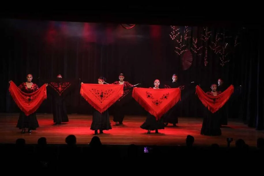 Grupo Embrujos de España apresenta dança flamenca gratuita em Campo Grande