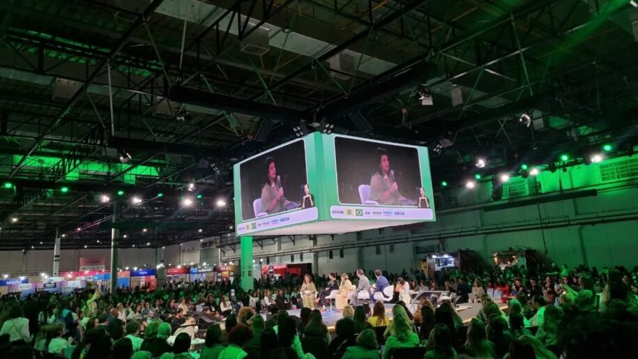 Grupo Mulheres do Brasil promove Summit em SP e revela dados alarmantes sobre liderança feminina