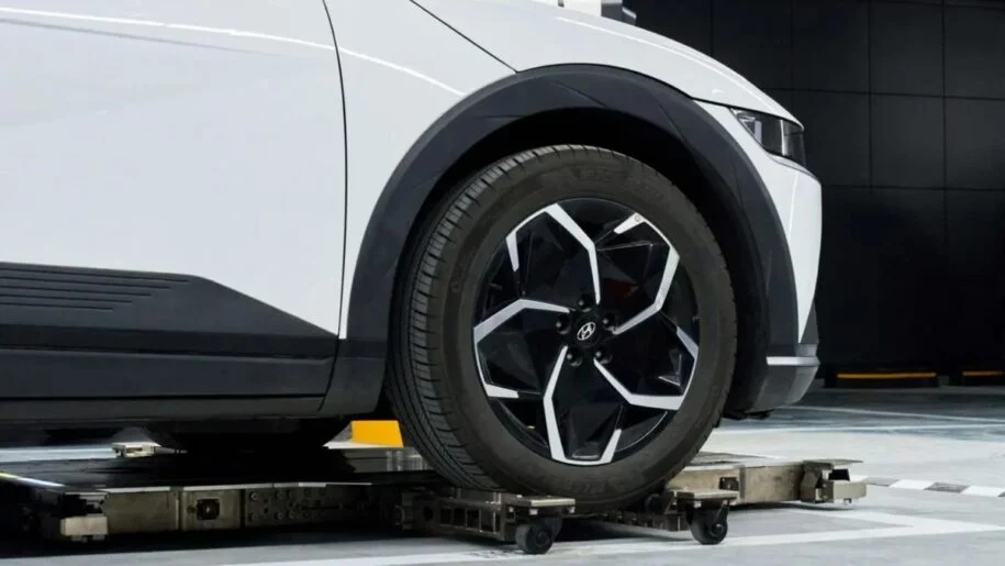 Hyundai inicia projeto-piloto em Siheung e revoluciona estacionamento com robôs