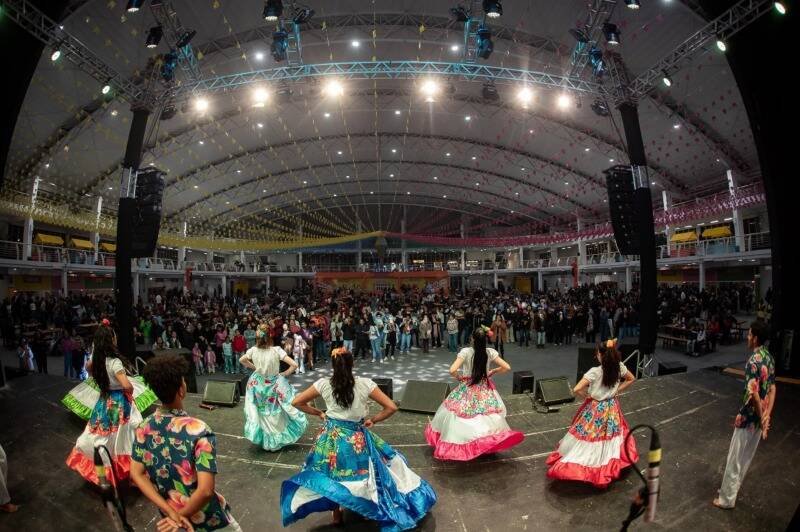 Itajaí recebe 2ª Festa das Tradições Brasileiras com show de Reginaldo Sama