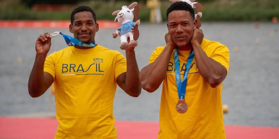 Jacky Godmann e Gabriel Nascimento conquistam prata no Mundial de Canoagem e fazem história