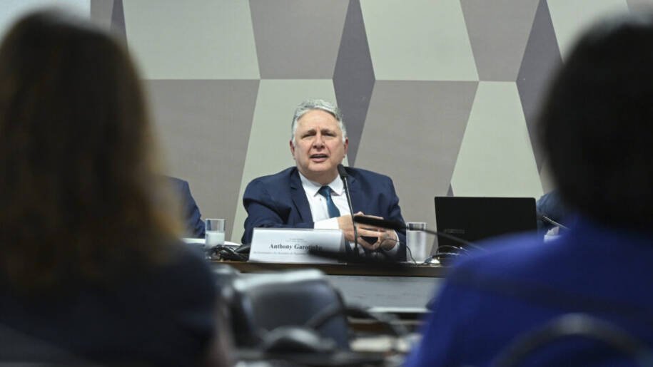Justiça do RJ determina cumprimento de sentença e ameaça candidatura de Garotinho