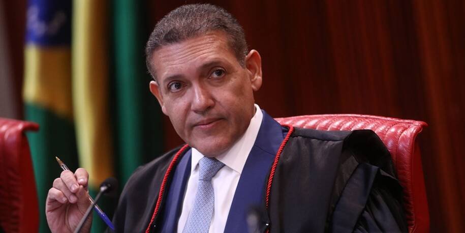 Kassio Nunes Marques defende urna eletrônica como patrimônio da democracia brasileira