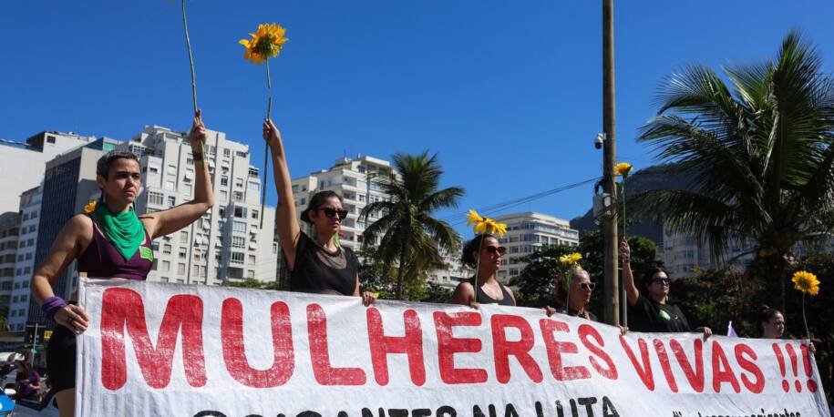 Levante Mulheres Vivas pressiona Hugo Motta por aprovação do PL da Misoginia