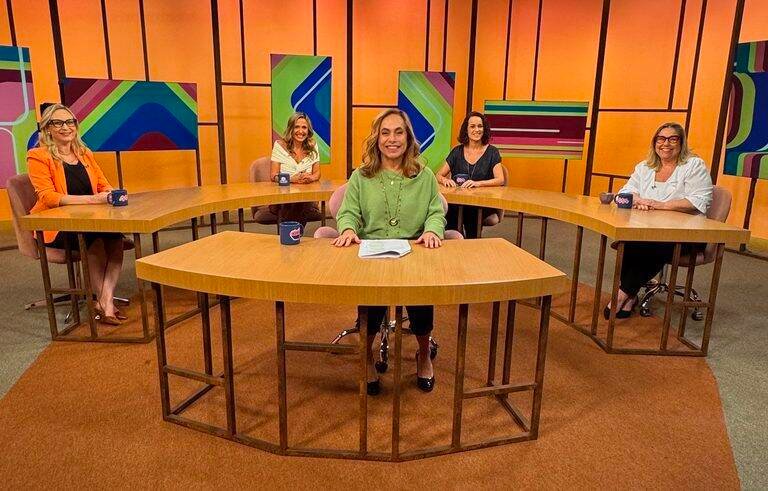 Luísa Mell e especialistas discutem proteção animal no Sem Censura em 31/07