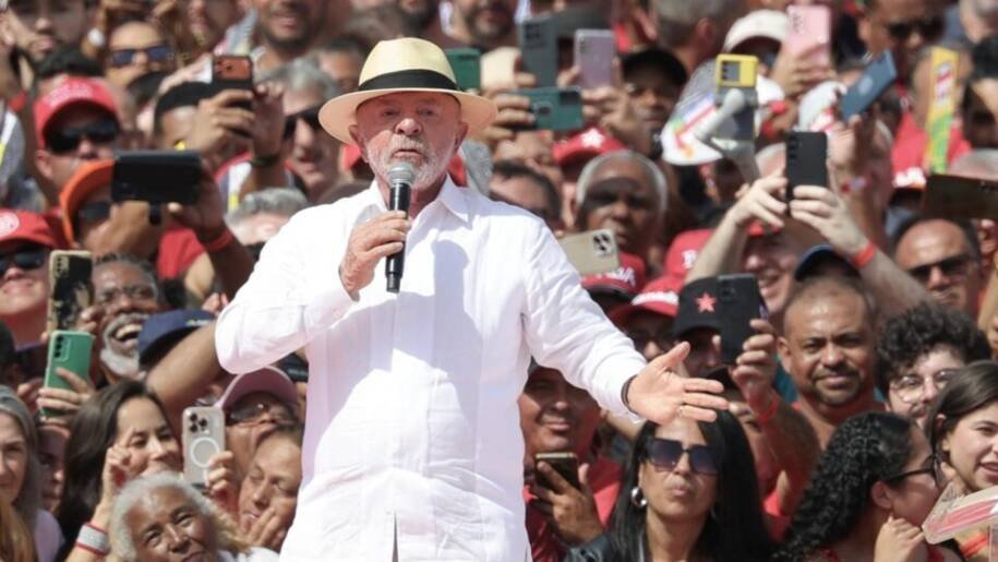 Lula contesta tarifas comerciais de Trump e propõe nova negociação urgente