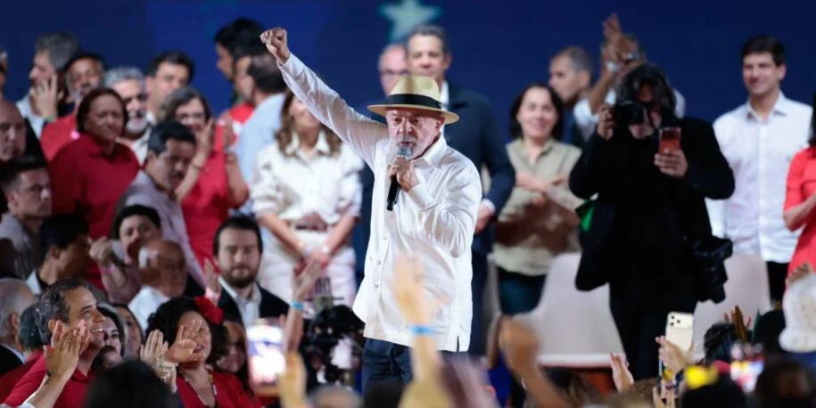 Lula e Alckmin confirmam chapa vitoriosa e prometem mudanças para 2026