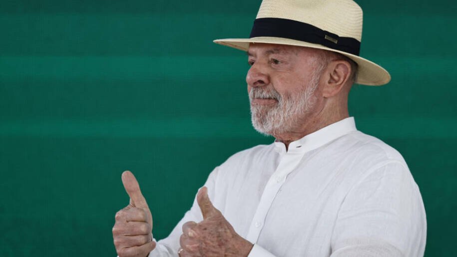 Lula ignora debate da Band e se defende sobre Lulinha em entrevista na Record