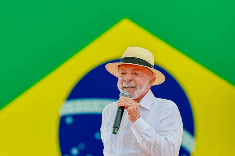 Lula lança candidatura no Rio e critica venda de praias em 2026