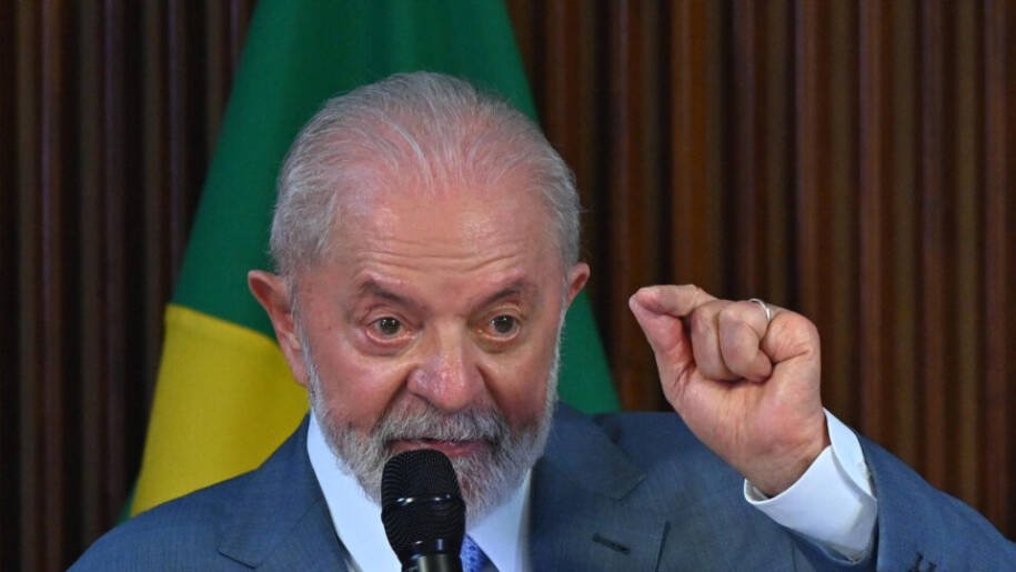 Lula pressiona Congresso para aprovar fim da taxa das blusinhas antes de 8 de setembro
