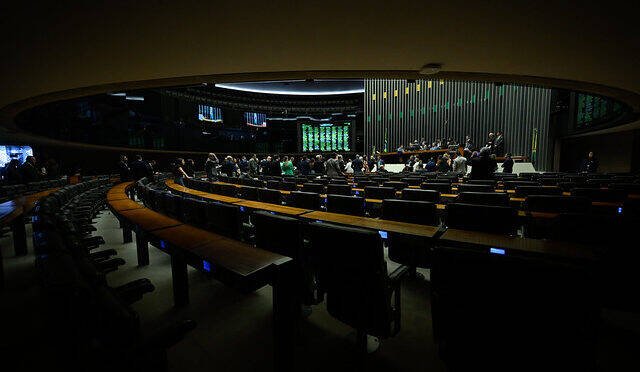 Lula promete briga com Congresso sobre emendas de R$ 61 bilhões em 2026