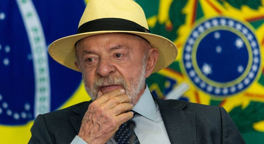 Lula promete investir em educação e combate ao feminicídio em Belo Horizonte