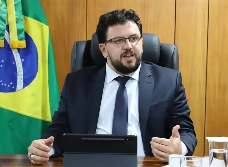 Marco Aurélio Ribeiro recebe minuta de lobista em investigação no STF