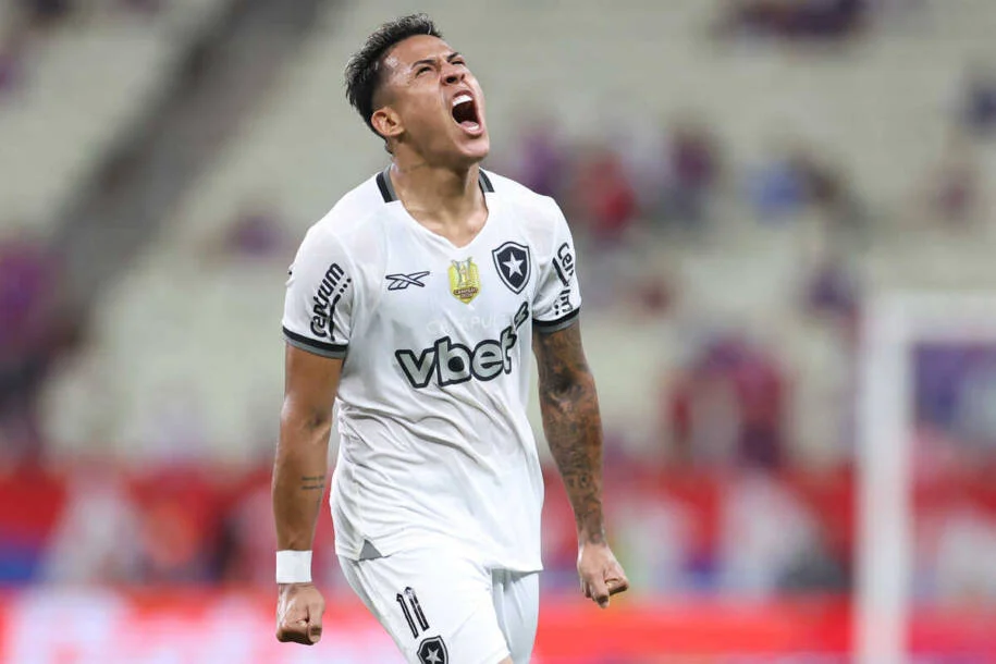 Matheus Martins é vendido pelo Botafogo ao Dínamo Moscou por R$ 42,5 milhões