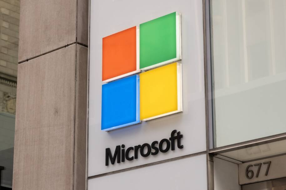 Microsoft reduz operações na China e enfrenta desafios com relação a IA