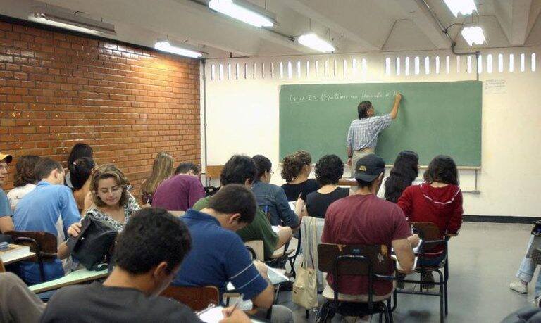 Ministério da Educação libera 75,5 mil vagas do Fies e gera expectativa entre candidatos