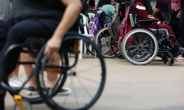 Ministério da Saúde lança projeto que inclui 700 pessoas com deficiência no mercado