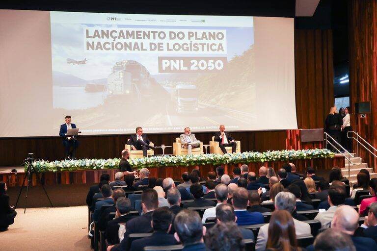 Ministério de Portos e Aeroportos apresenta PNL 2050 e destaca desafios logísticos