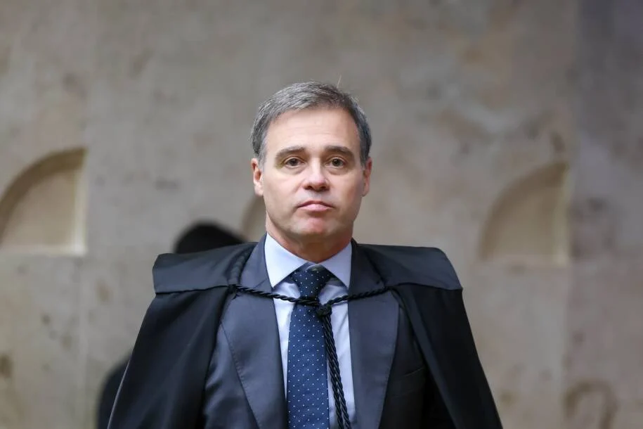 Ministro André Mendonça exige dados sobre congresso do PT e projeto ‘Porta-Vozes de Lula’