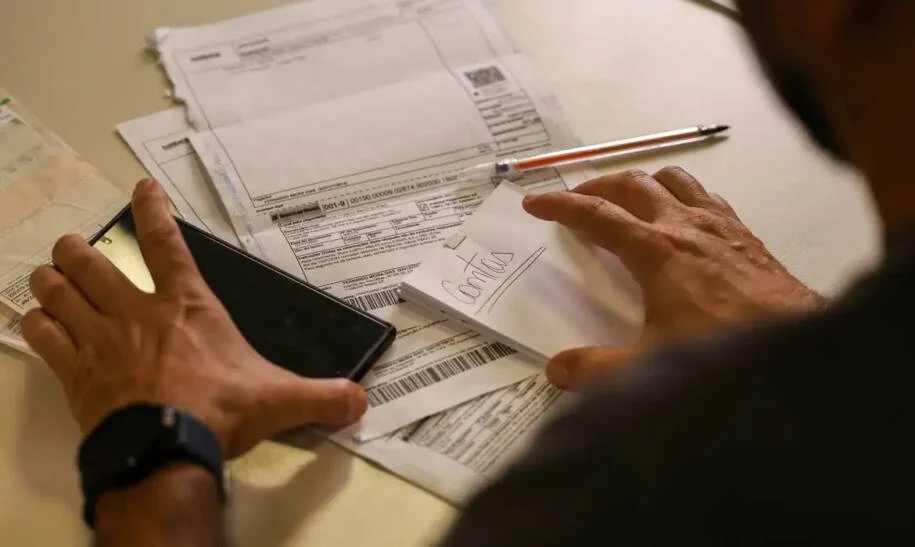 Ministro Dario Durigan anuncia aumento do salário mínimo para R$ 1.741 em 2027