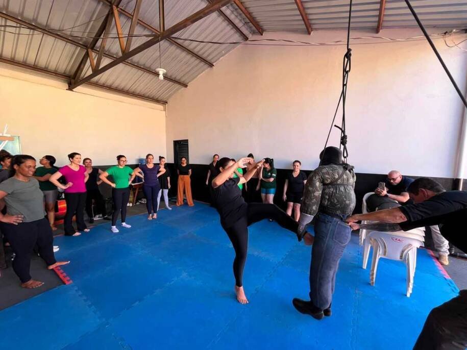 MS Florestal e Delegacia treinam 30 mulheres em defesa pessoal em Bataguassu