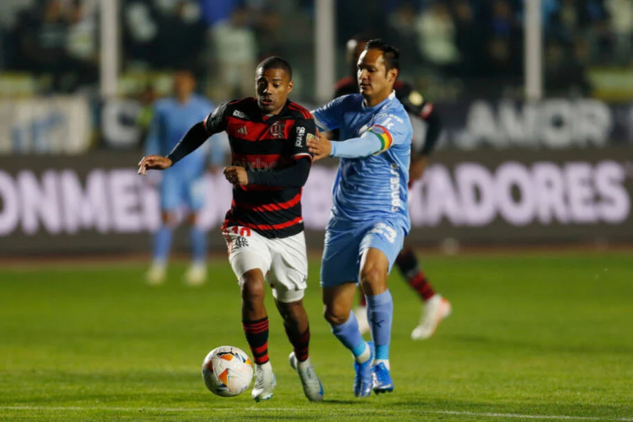 Nicolás De la Cruz decide permanecer no Flamengo após negociação frustrada