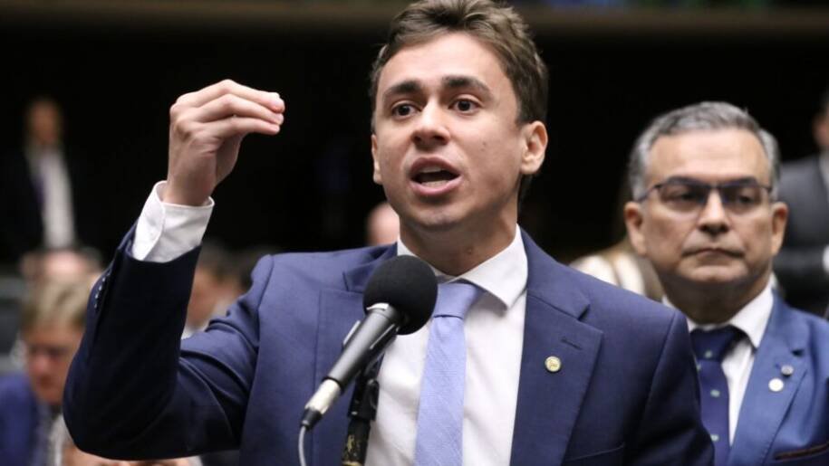 Nikolas Ferreira propõe PEC que corta salários de políticos em crises fiscais