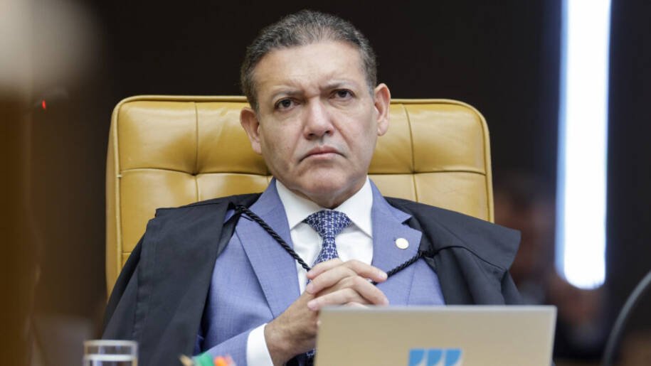 Nunes Marques suspende condenação de Acir Gurgacz e libera candidatura em 2026