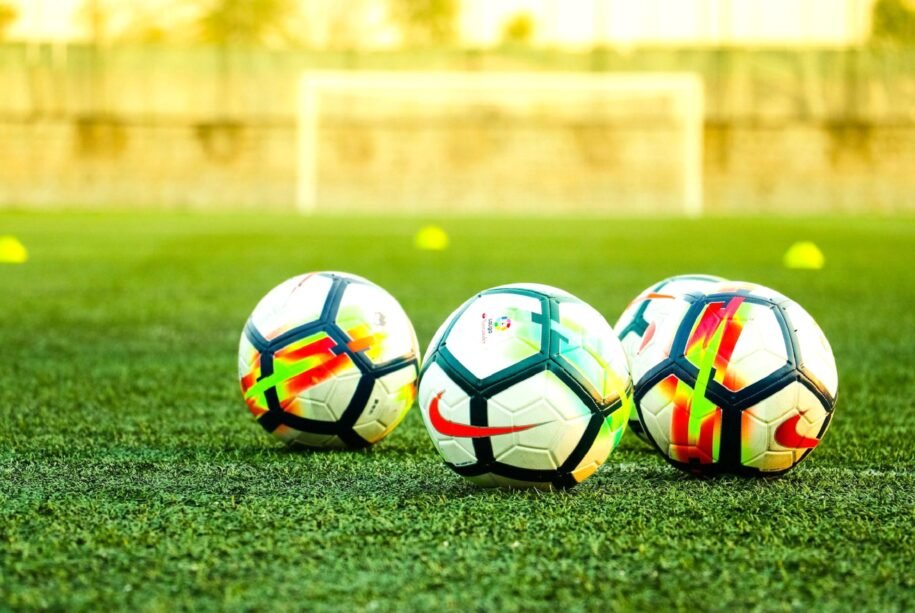 Palmeiras e Botafogo dominam lista de jovens promissores do Brasileirão 2026