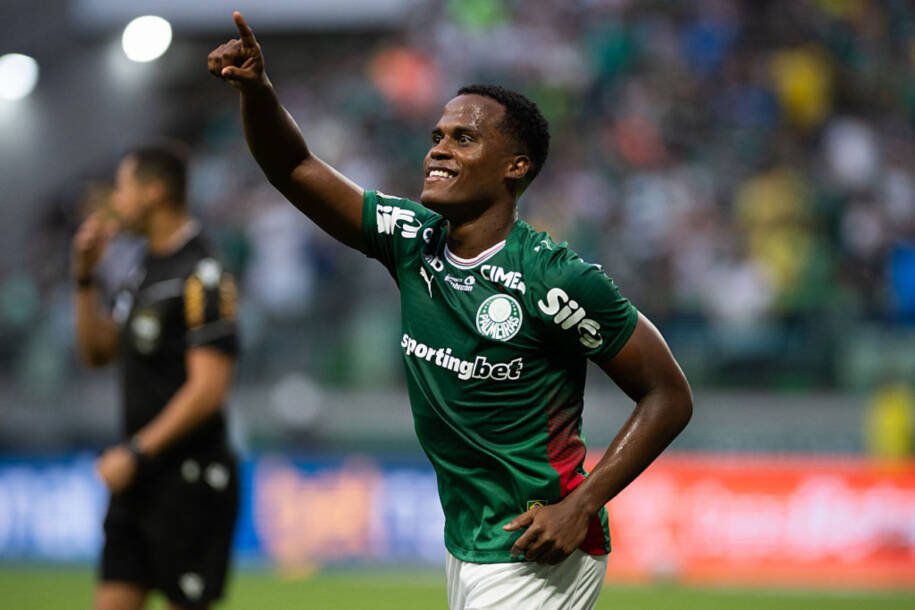 Palmeiras vence Fortaleza por 3 a 0 e se aproxima das quartas da Copa do Brasil