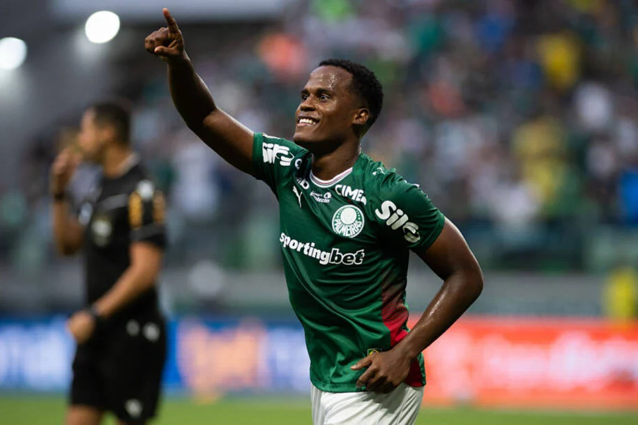 Palmeiras vence Fortaleza por 3 a 0 e se aproxima das quartas da Copa do Brasil