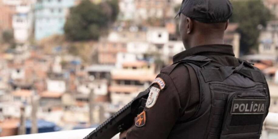 PM ocupa Complexo de Israel e prende 8 criminosos ligados a Peixão