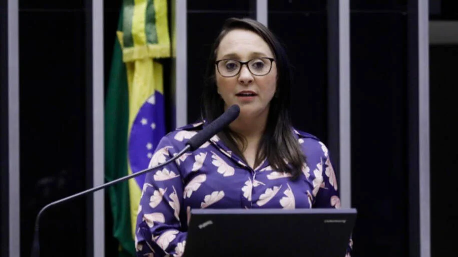Podemos confirma neutralidade e Renata Abreu descarta vice de Flávio Bolsonaro