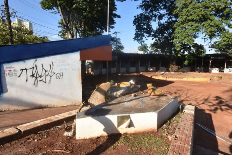 Prefeitura de Campo Grande aumenta em R$ 137 mil custo da Praça dos Imigrantes e gera revolta