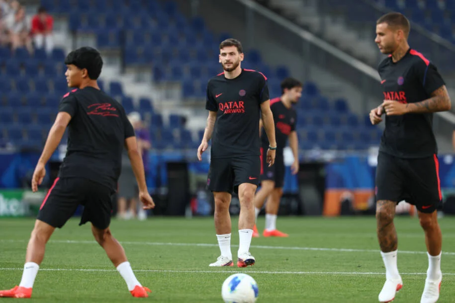 PSG desafia Aston Villa na Supercopa da Uefa e busca mais um título europeu