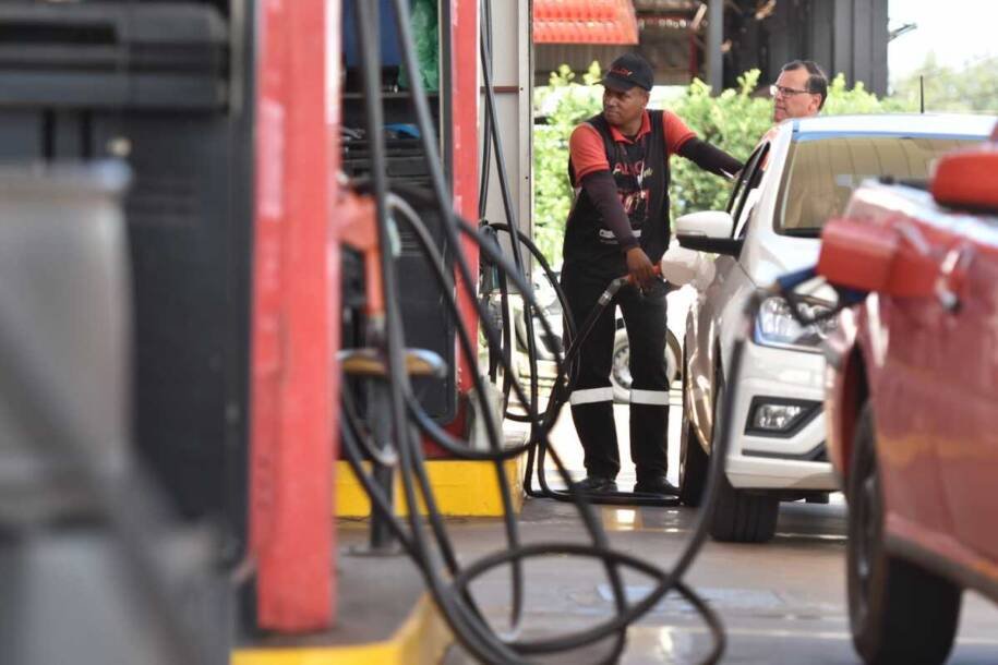 Refinaria Mataripe reduz preço da gasolina em 11,3% e gera polêmica no Nordeste